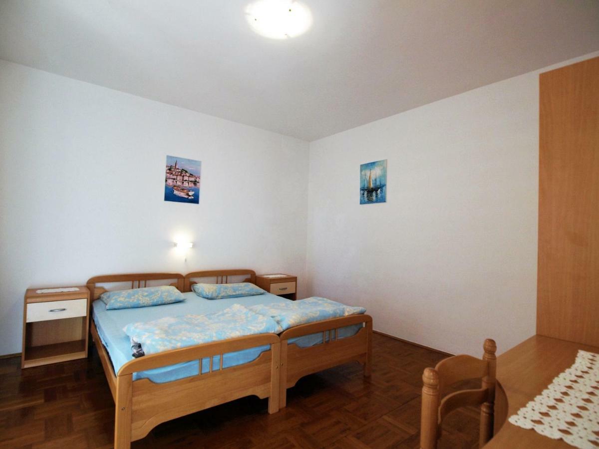 Apartments Ljubica Barbat na Rabu Esterno foto