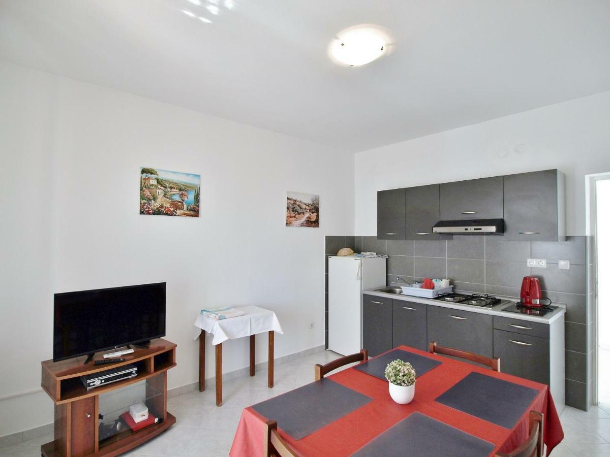 Apartments Ljubica Barbat na Rabu Esterno foto