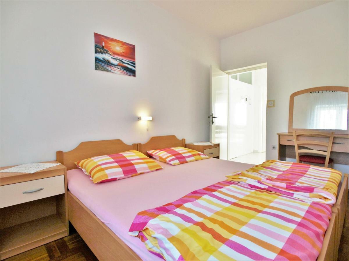 Apartments Ljubica Barbat na Rabu Esterno foto